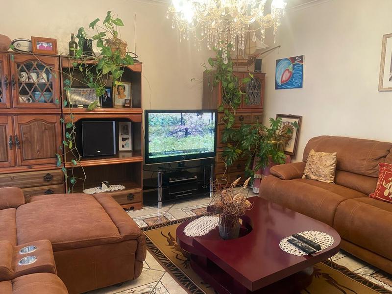 6 Bedroom Property for Sale in Komani Park Eastern Cape